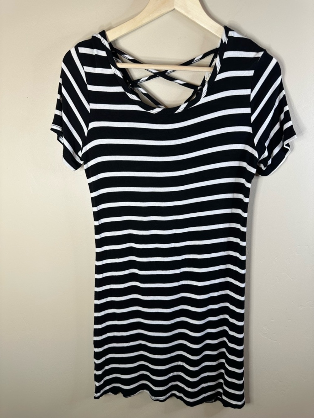 Olivia Rae LARGE Black and White Striped Crossback T-Shirt Dress
